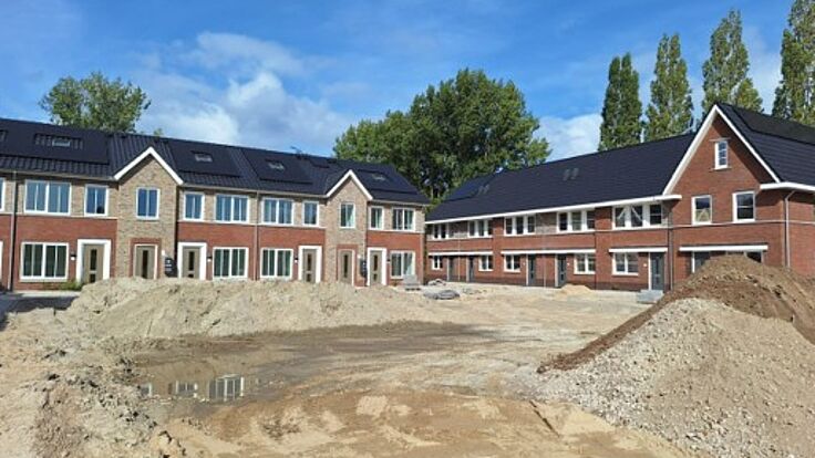 Eerste bewoners krijgen sleutel aan Slotlaan: 30 nieuwe woningen in Wervershoof bijna klaar
